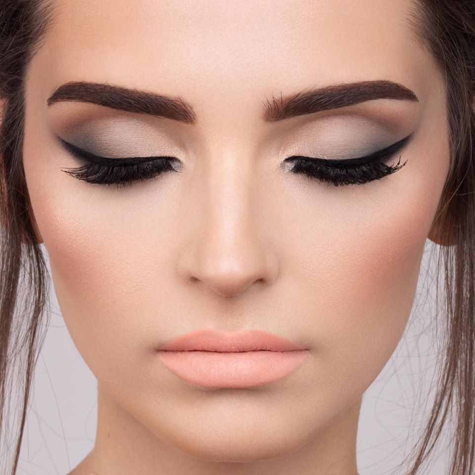 Basis Make-up Artist II